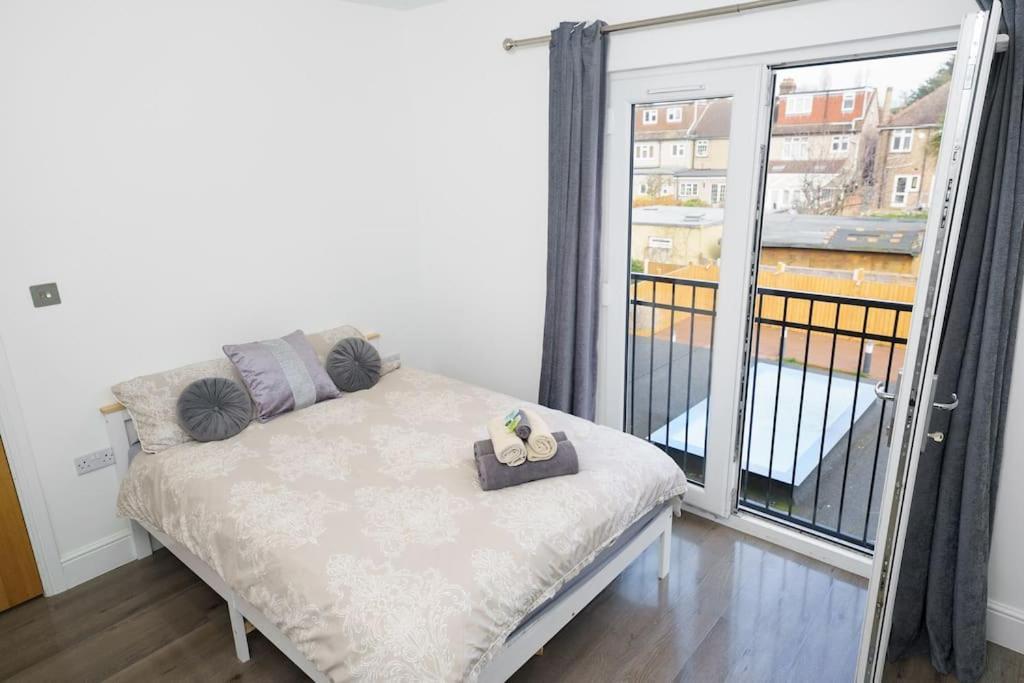 Beautiful 4 Bed Immaculate Condition Refurbished Property ラムフォード エクステリア 写真